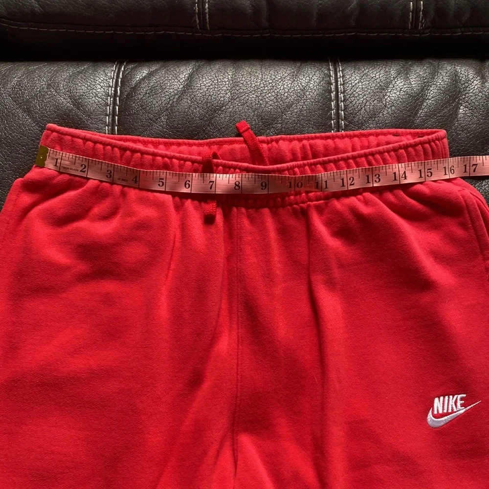 Nike Men’s Red Club Fleece Sweatpants - Picture 6 of 8